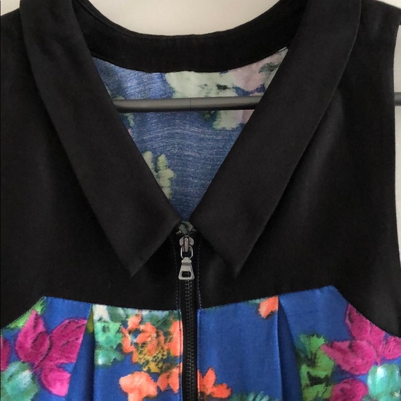 Anthropologie HD Paris floral top with zipper back - Picture 4 of 6